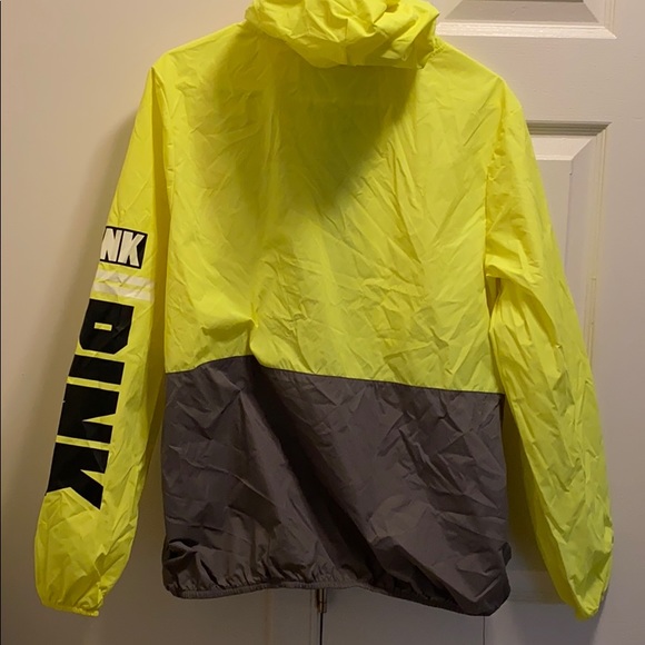 Women’s Victoria Secret Windbreaker 🔥 - Picture 3 of 3